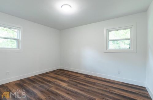 2892 Humphries Dr, Atlanta GA  30354-2434 exterior