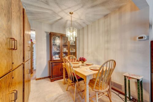 2332 Dorland Pl, Saint Paul MN  55119-6797 exterior