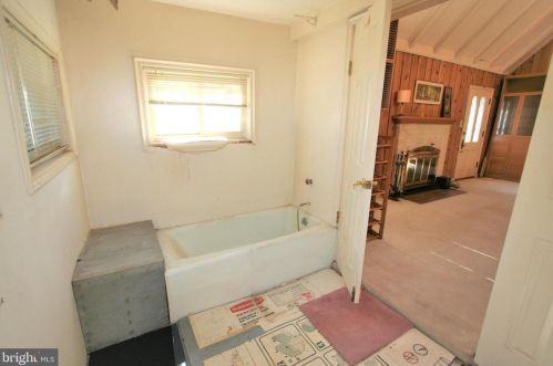 205 University Blvd, Silver Spring MD 20901-2025 exterior