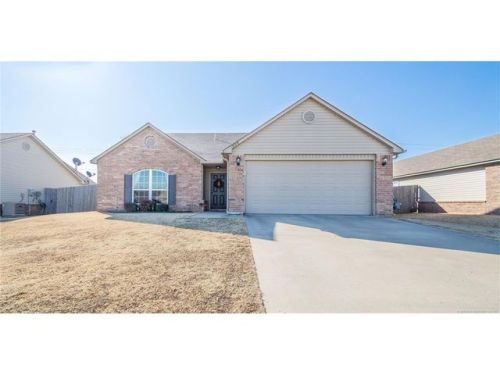 11000 123rd St, Collinsville, OK 74021-5476