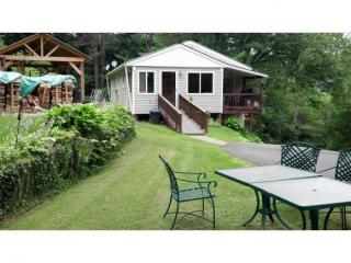 168 Dartmouth College Hwy, Lebanon, NH 03766-1104
