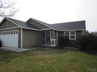 3180 Peridot Ave, Eagle Crest, OR 97756-7811