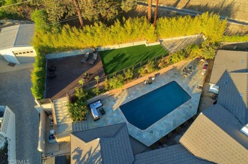 3001 Cloudcrest Rd, Glendale CA  91214-1304 exterior