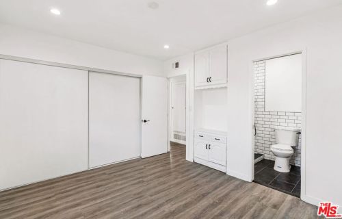 2854 Orange Ave, Anaheim CA  92804-3235 exterior