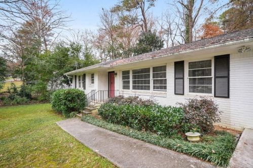 1284 Brookshire Ln, Atlanta, GA 30319-3815