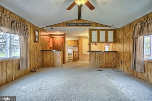 606 Spg Gdn St, Carlisle PA  17013-2526 exterior