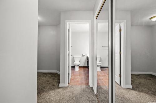 9229 Jefferson Cv, Sandy UT exterior