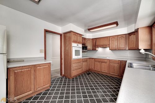 15 Highland Blvd, Stockbridge GA  30281-4654 exterior