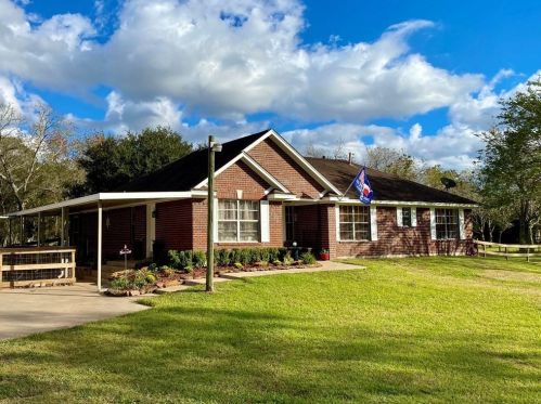 308 County Road 893b, Angleton, TX 77515-9406