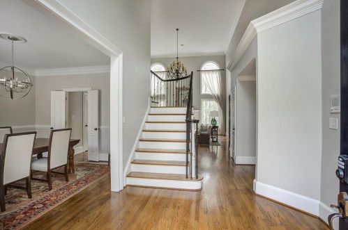 5175 Falcon Chase Ln, Atlanta GA  30342-2155 exterior