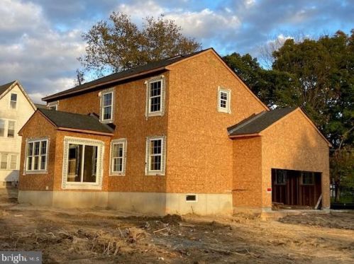 101 Princeton Ave, Stratford, NJ 08084-1217