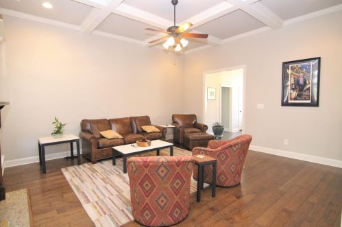 2074 Hiwassee Dr, Bonaire GA  31005-2507 exterior