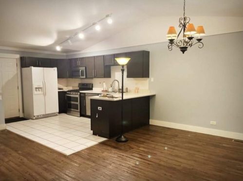 546 Timber Dr, Alden, IL 60033-7821