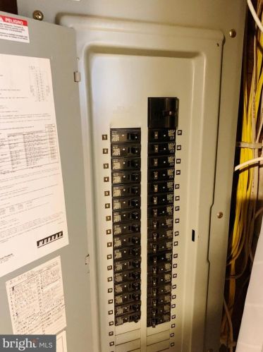 413 Ross St, Lancaster PA  17602-1941 exterior