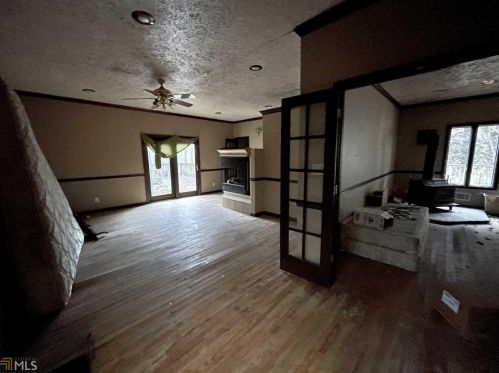 170 Early Sundown Rd, Clarkesville, GA 30523-2114