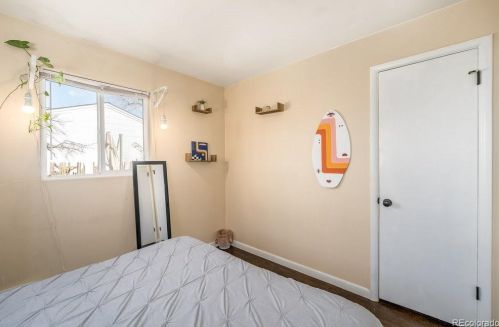 885 Nile St, Aurora CO 80010-4168 exterior