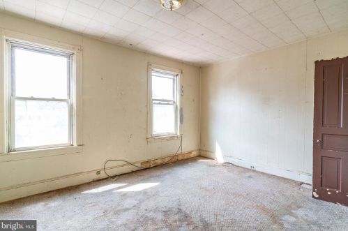 144 Juniata St, Lancaster PA  17602-4324 exterior