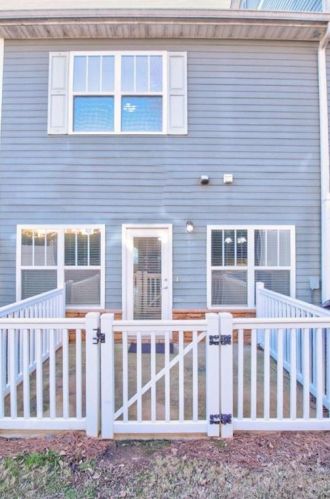 1060 Azalea St, Reynolds Plantation, GA 30642-5152