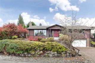 1310 121st Ave, Bellevue, WA 98005-3838