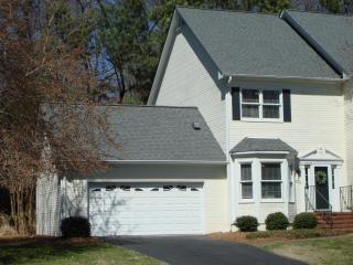1010 Ariel Ln, Chattanooga, TN 37405-4200