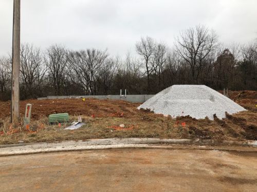 1009 Amanda Ave, Monett, MO 65708