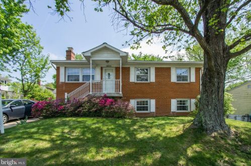 13011 Kidwell Dr, Woodbridge, VA 22193-5268
