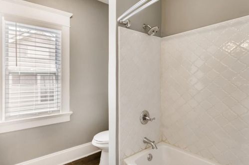 1341 Lucile Ave, Atlanta GA  30310-1679 exterior