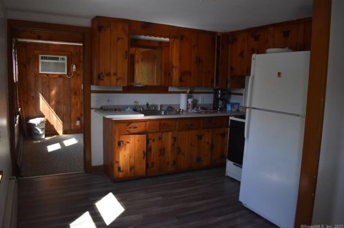 171 Main St, Upper Stepney CT  06468-1107 exterior
