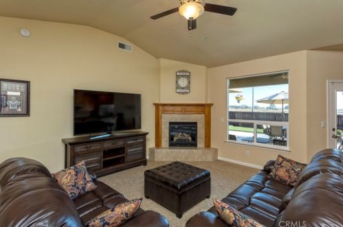2879 Bancroft Dr, Chico, CA 95928-8948