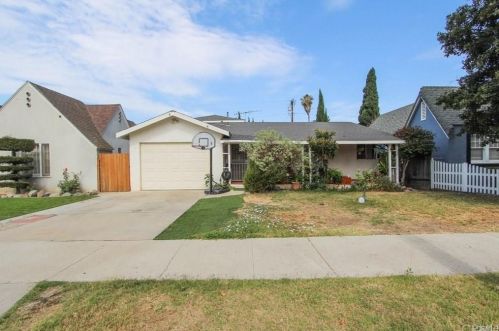 1128 Parton St, Santa Ana, CA 92707-1132