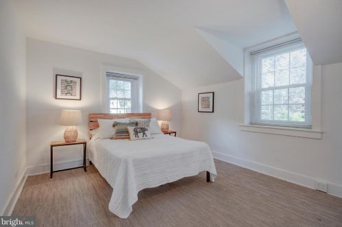 420 Allens Ln, Philadelphia PA 19119-3310 exterior