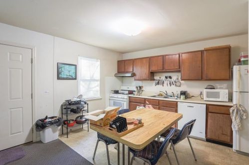 1123 Mcmillan St, Atlanta GA  30318-5414 exterior