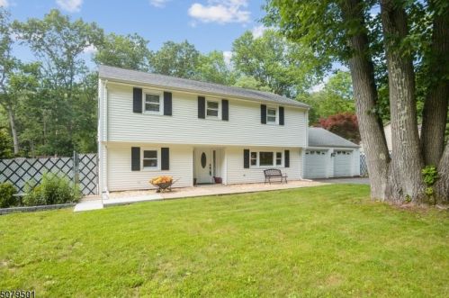 183 Mine Hill Rd, Hackettstown, NJ 07840-2638