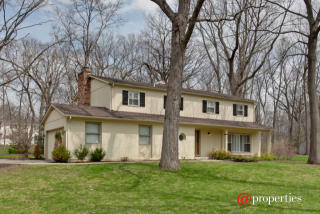1214 Oak Trail Dr, Green Oaks IL  60048-3411 exterior