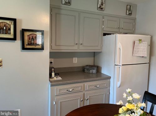 204 Samdin Blvd, Trenton NJ 08610-3934 exterior