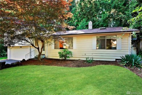 19111 17 Ave, Seattle WA  98144-4309 exterior