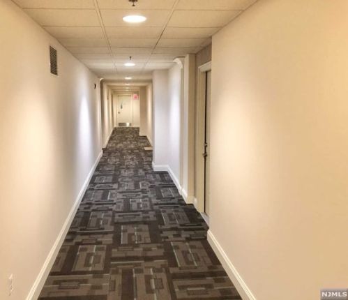 5206 City Pl, Edgewater NJ  07020-3168 exterior