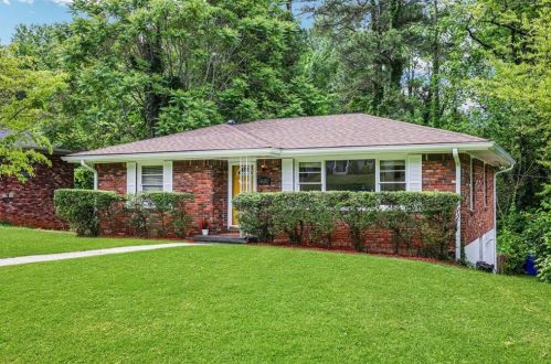 1680 Flintwood Dr, Atlanta GA  30316-4128 exterior