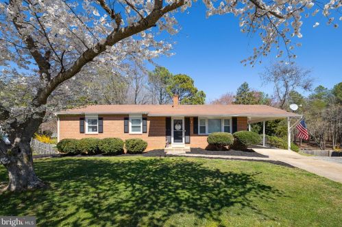 145 Winewood Dr, Locust Grove, VA 22508-3028