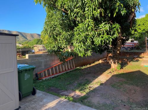 728 21 Ave, Honolulu HI  96816-4516 exterior