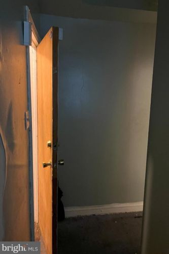 113 63rd St, Philadelphia PA 19151-3208 exterior