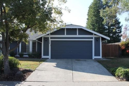 739 Hancock Dr, Folsom, CA 95630-2229