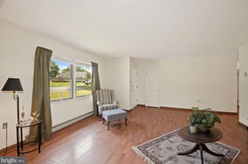 39 Hillman Ct, Aberdeen MD  21001-2406 exterior