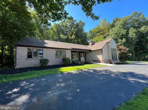 862 Timberline Dr, Gap, PA