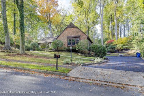 191 Borden Rd, Middletown, NJ 07748-3020