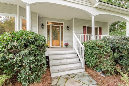 502 Stanford Falls Ct, Holly Springs, GA 30114-6838