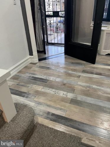 4632 12th St, Philadelphia, PA 19140-1228