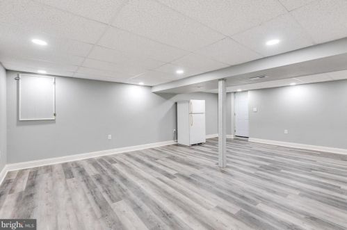 201 Newport Dr, Severna Park MD exterior