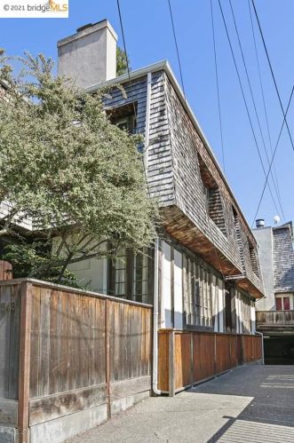 2348 Hilgard Ave, Berkeley, CA 94709-1312