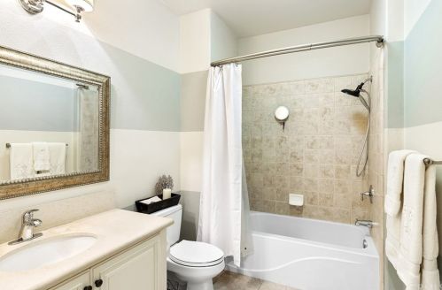 46 Gingerwood, Irvine CA  92603-0114 exterior